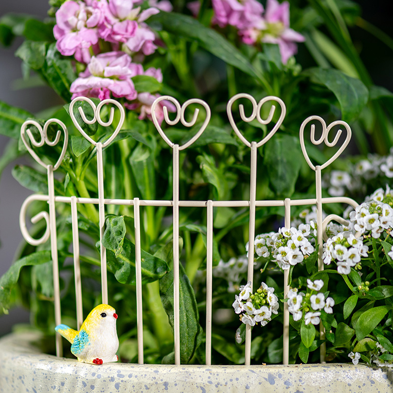 Succulent Arrangement Mini - Verspielte Mini-Eisenblumentopf-Zaunchen Kreative Gartendekoration für DIY